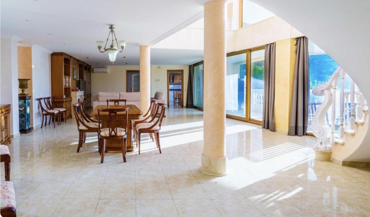 Villa Camp De Mar, Sea View